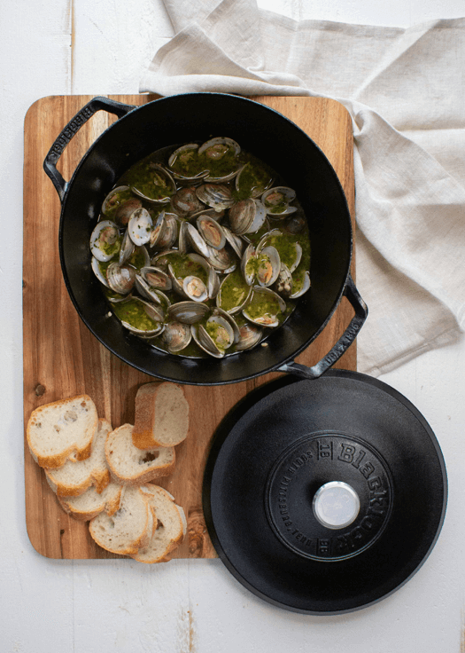 Garlic and White Wine Clams